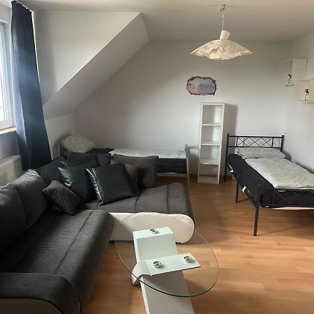 Mango Apartment Worms Luaran gambar