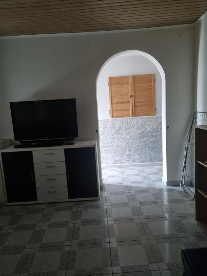 Mango Apartment Worms Luaran gambar